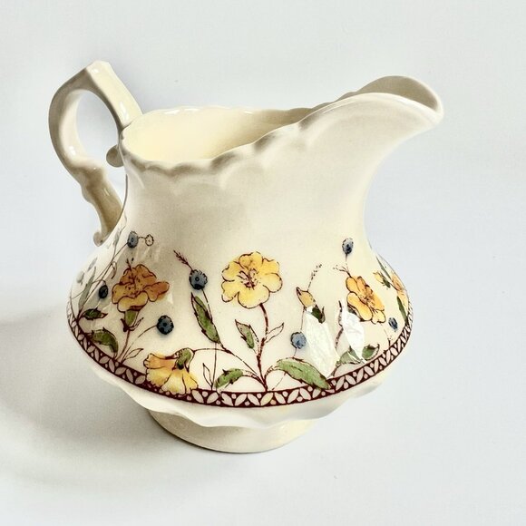 Vernon Kilns Hibiscus Creamer Hand Painted Vintage Floral Ceramic 1940s-1950s - Picture 4 of 7